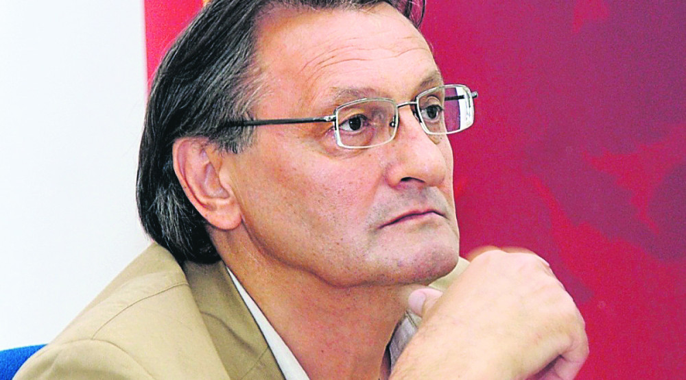 Perović: Otvara se sezona kupoprodaje nacionalnog identiteta Crnogoraca