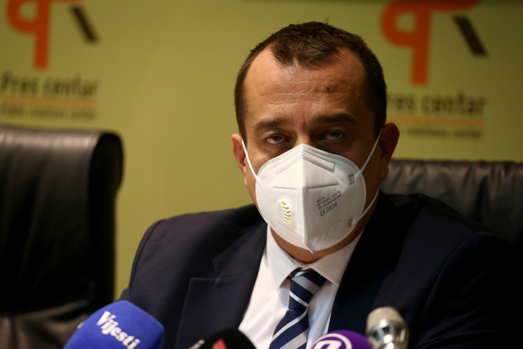 Čađenović: Tri osobe švercom cigareta državu oštetile za oko 18 miliona eura
