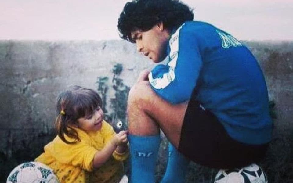 Oglasila se Maradonina kćerka: Tata, volim te beskrajno, više se ne plašim svoje smrti