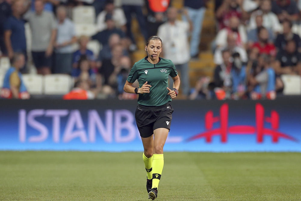 Žena prvi put sudi meč u Ligi šampiona