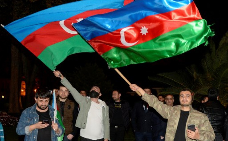(VIDEO)Azerbejdžanci slave kraj rata u Nagorno-Karabahu