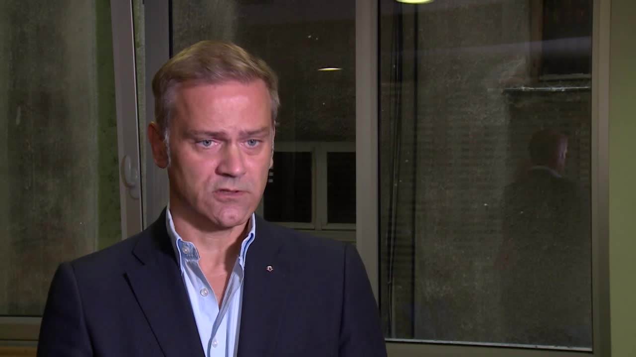 Stefanović: Priznali ste da je odlazeća CG vlast u pravu, od Srbije pravite banana državu