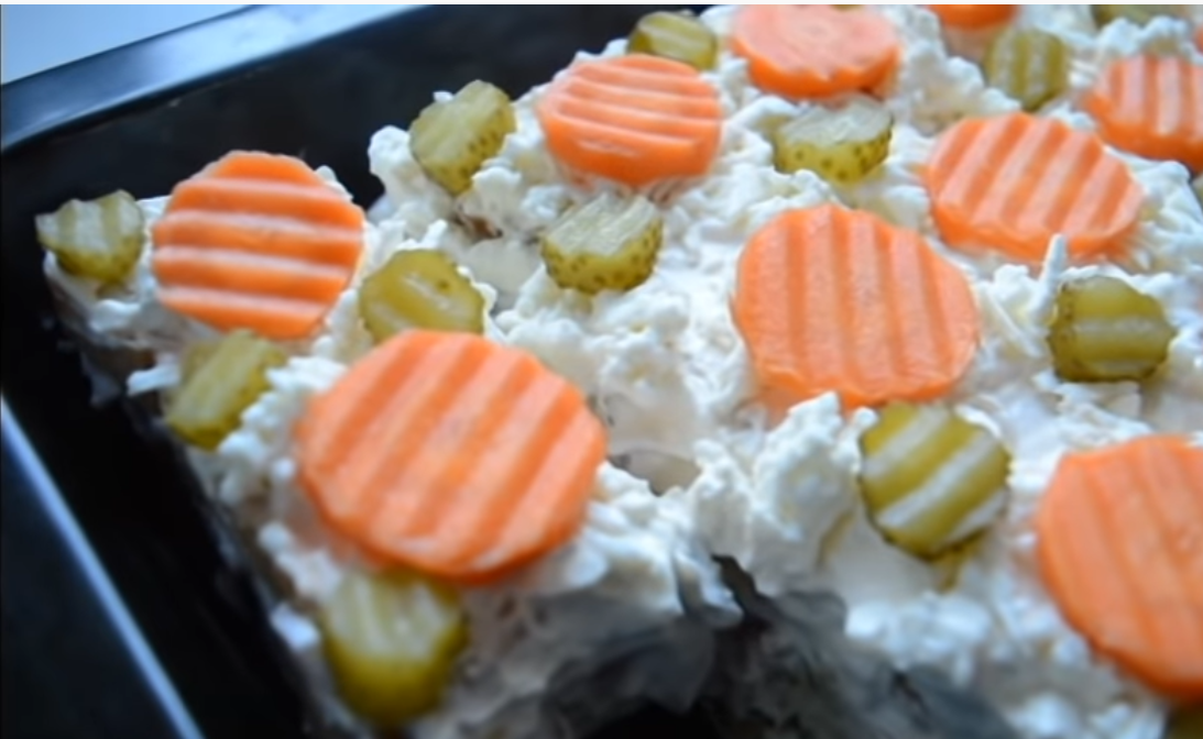 Bijela slana torta sa tost hljebom