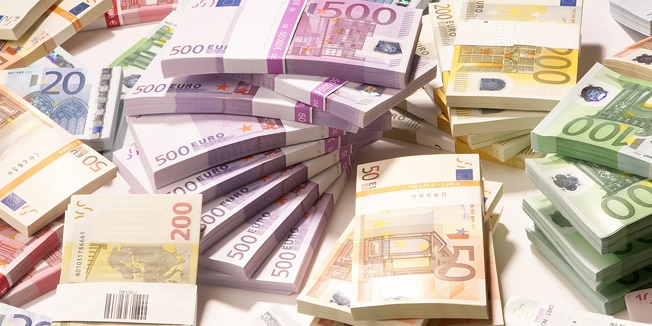 Dug od 14,9 miliona eura stiže na naplatu za mjesec i po