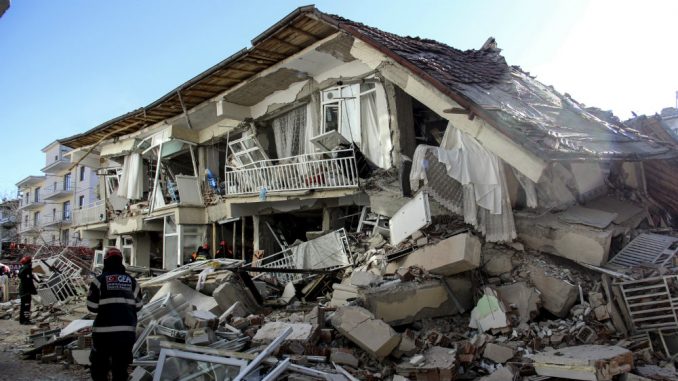 Najmanje 23 povrijeđenih u zemljotresu u Turskoj
