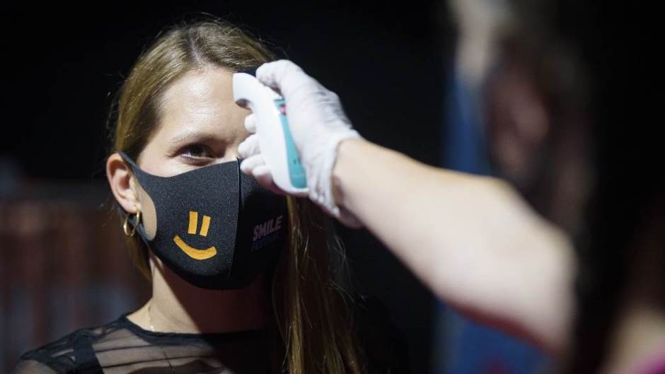 U Sloveniji 1.176 novih slučajeva korone, 24 pacijenta preminula