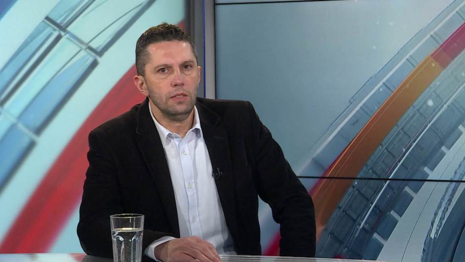 Ono što se dešavalo na sahrani mitropolita je debakl razuma