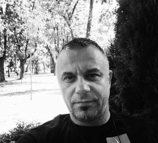 Član grupe “Amadeus bend” izgubio najvažniju bitku: Zlatanović preminuo od posledica koronavirusa