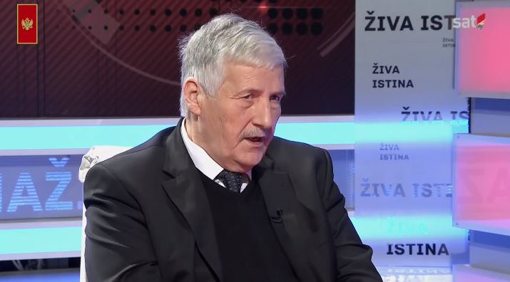 BURZAN ZA STANDARD: Umjesto da upozori Beograd VARHELJI balansira na primitivnoj priči o toleranciji