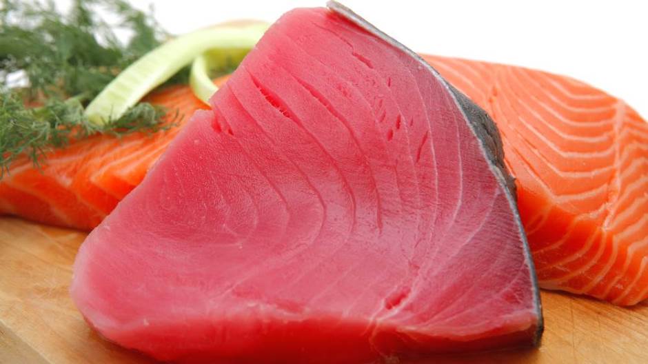 Koja vrsta ribe je zdravija, tuna ili losos?