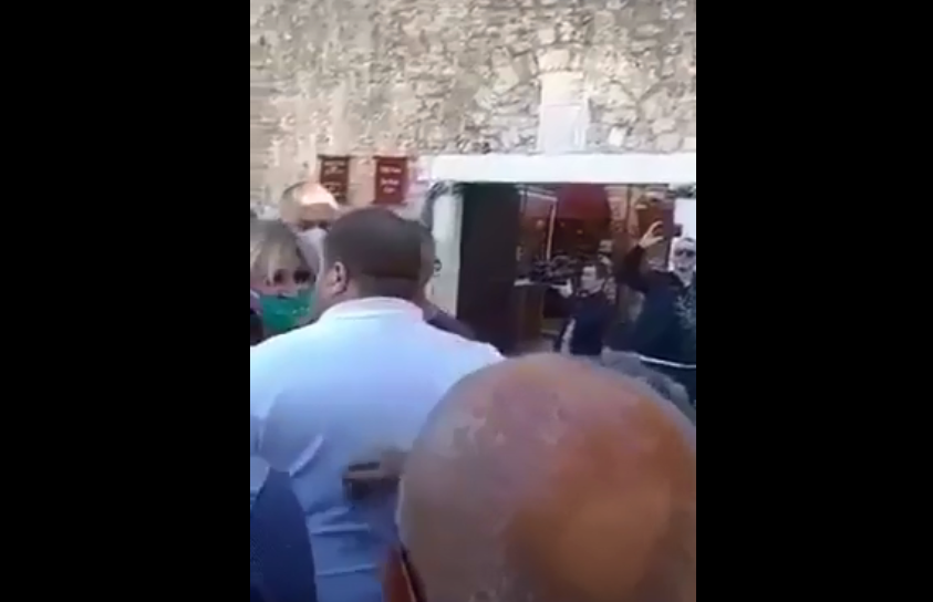 (VIDEO) Incident u Budvi, direktor Komunalog ponovo akter: “Hoćeš li da me biješ Ivanoviću?”