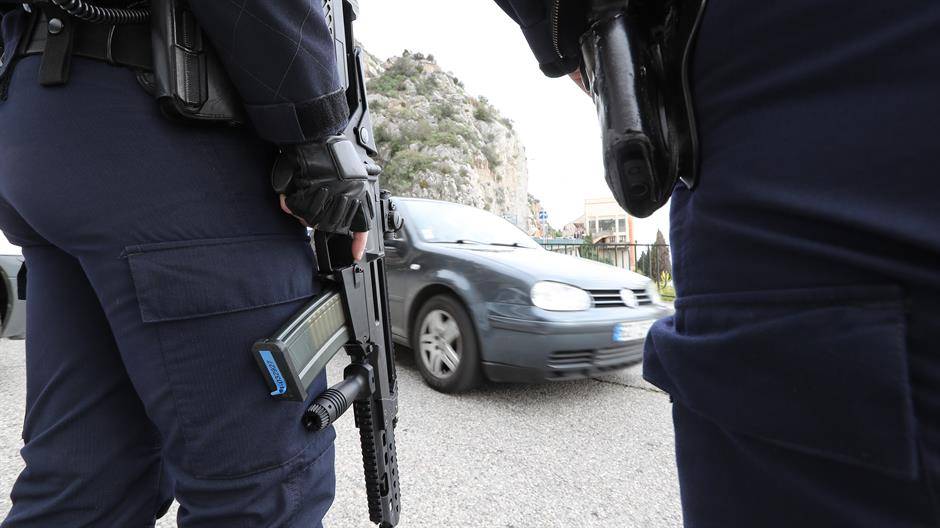 Tokom intervencije zbog porodičnog nasilja ubijena tri policajca, jedan ranjen