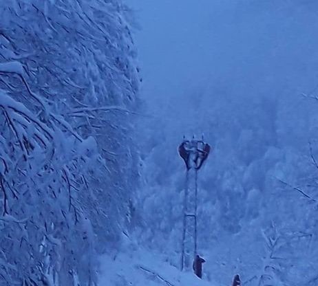 U šest opština sinoć nije bilo struje dva sata