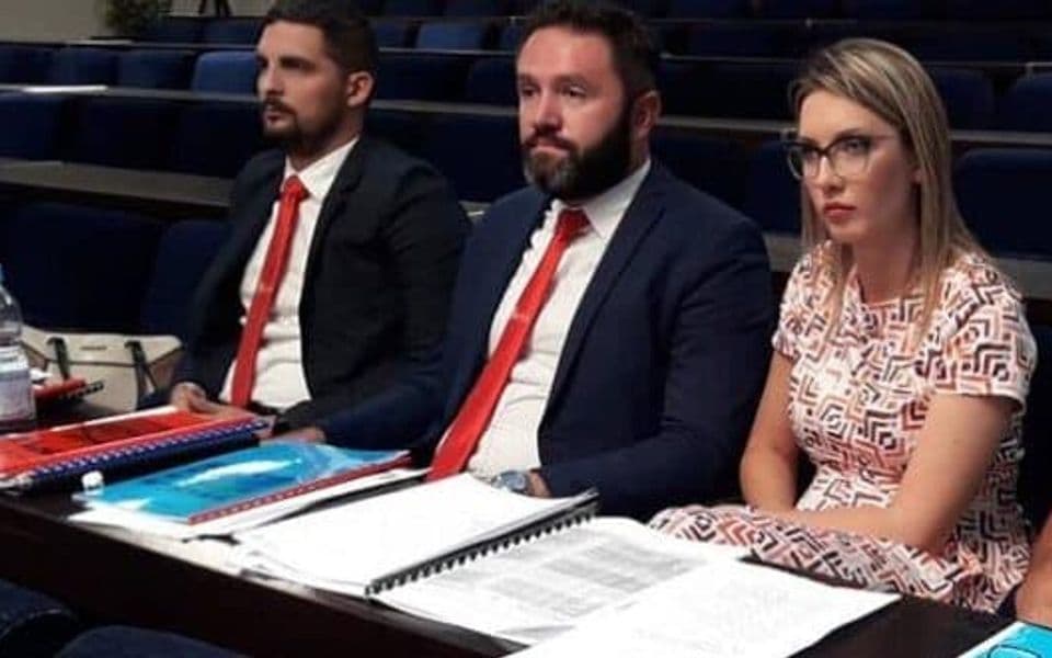 Demokrate Bar: Skupština opštine dotakla dno, najpoštenije je ići na nove izbore