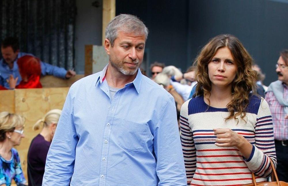 Bivša žena Romana Abramoviča trudna sa GRČKIM MILIONEROM, njoj treće njemu prvo!