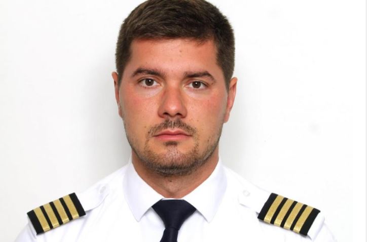 Kapetan Pavlićević: Jutrošnje srce iznad Crne Gore za mene nema cijenu!