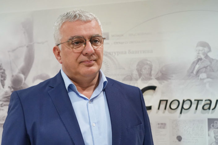 Mandić: Tražimo novi koalicioni dogovor, novog premijera ili izbore