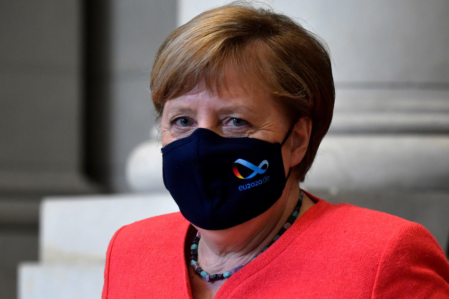 Merkel: Većina prodavnica zatvara se od srijede do 10. januara