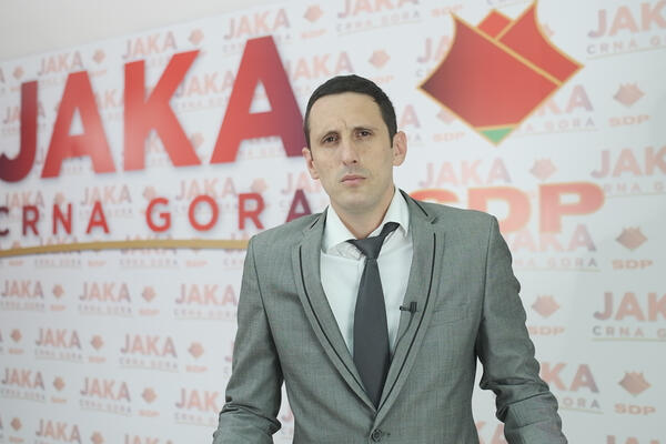 Šćepanović: Ministarka Bratić nastavlja sa jednovjerskim postavljenjima u UO Univerziteta