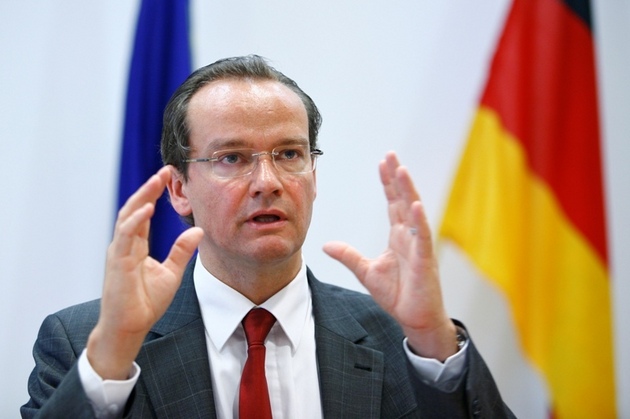 Krihbaum: Javni komentari da je Kuliš oštetila interese Crne Gore su apsurdni