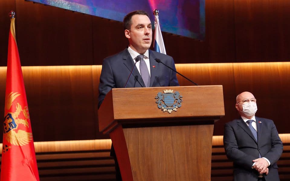 Vuković: Gospodo iz Vlade, ponuda je na stolu, nema izgovora