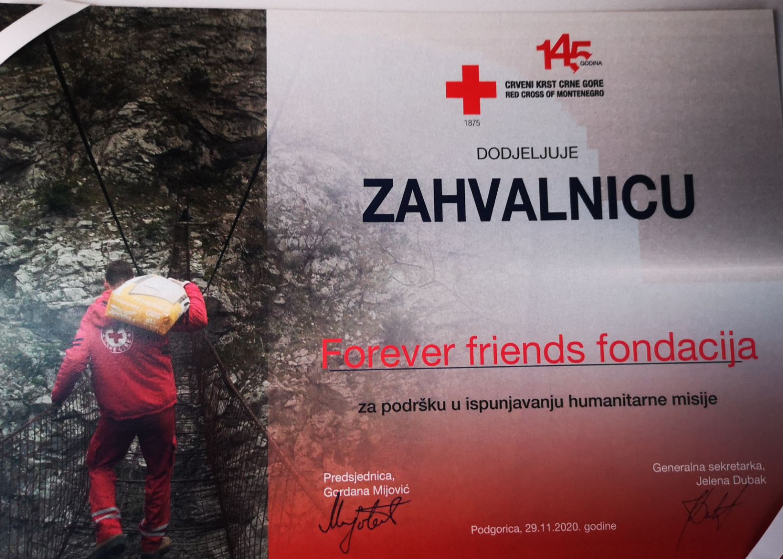 Crveni krst uručio zahvalnicu Forever Friends Fondaciji