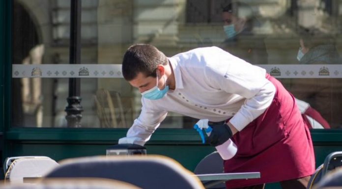 Cetinje: Zbog kršenja mjera priveden vlasnik lokala New York