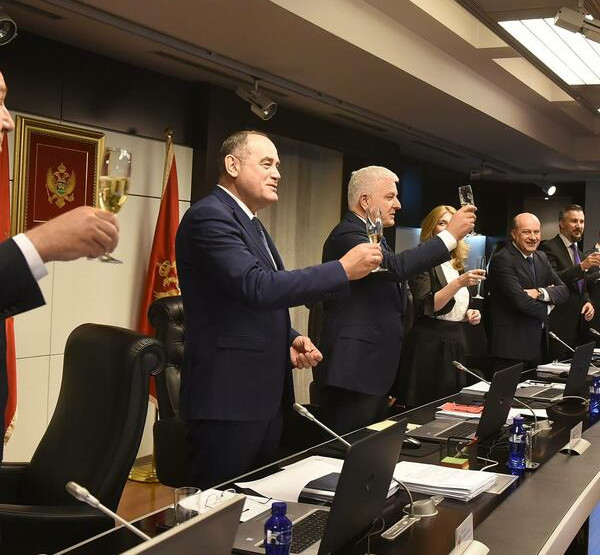 URA: Preusmjeravanje sredstava za vakcinu protiv HPV virusa ilustracija brige bivše Vlade o zdravlju građana