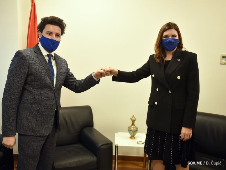 Abazović se sastao sa Popom: Saradnja sa EU je od posebne važnosti