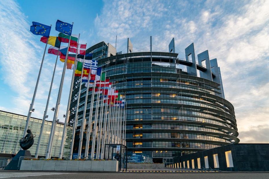 Pismo za zvaničnike EU i NATO: Vlada u prvoj sedmici osam puta prekršila ustavno-pravni poredak države