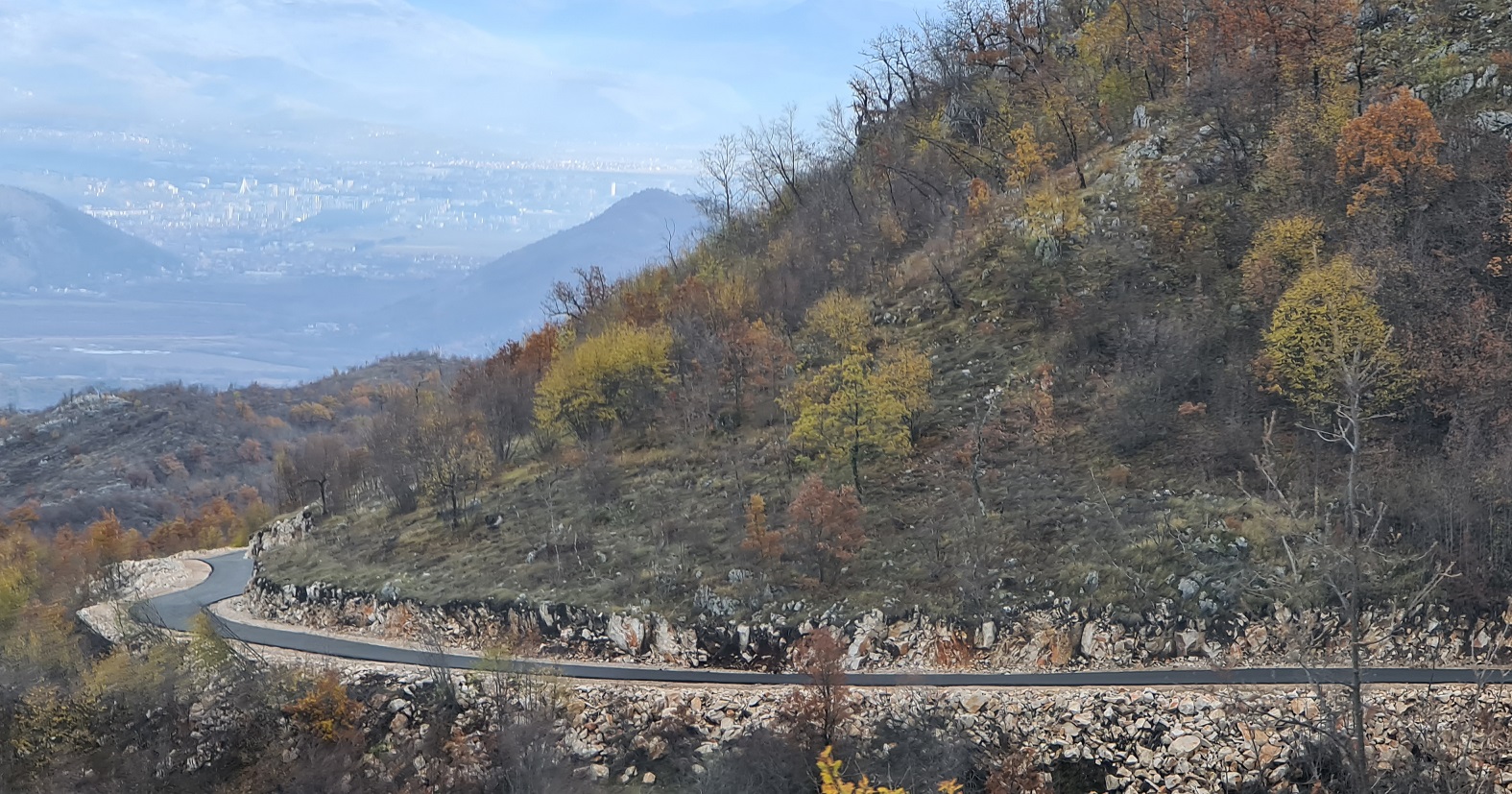 Završeno asfaltiranje putnog pravca Komani-Barjamovica