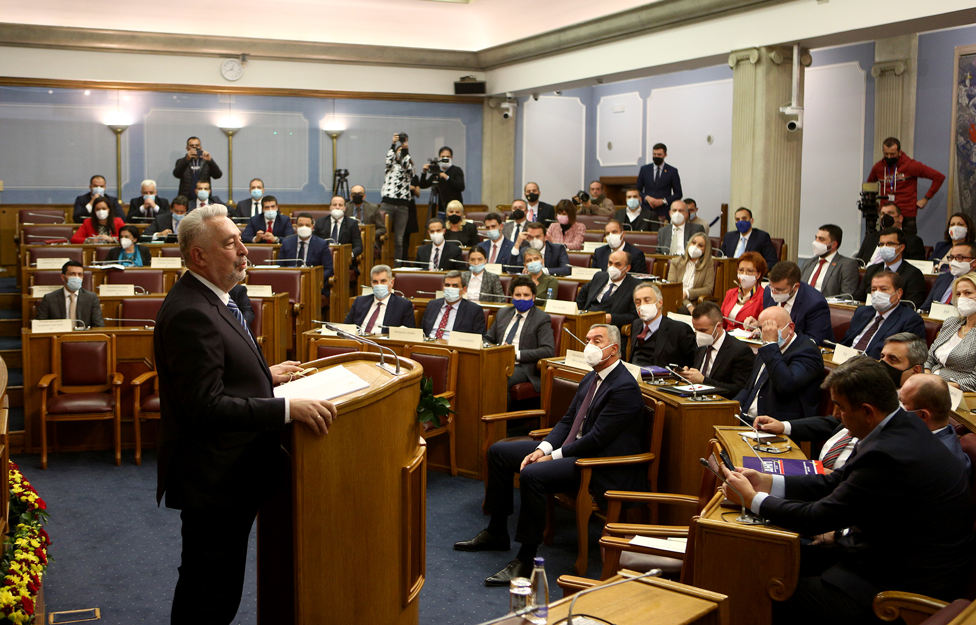 RASPRAVA o predloženom ekspozeu; Ibrahimović: Da li ćete 11. jula posjetiti Srebrenicu?, Brajović: Udara se u temelje građanske, multietničke i sekularne CG