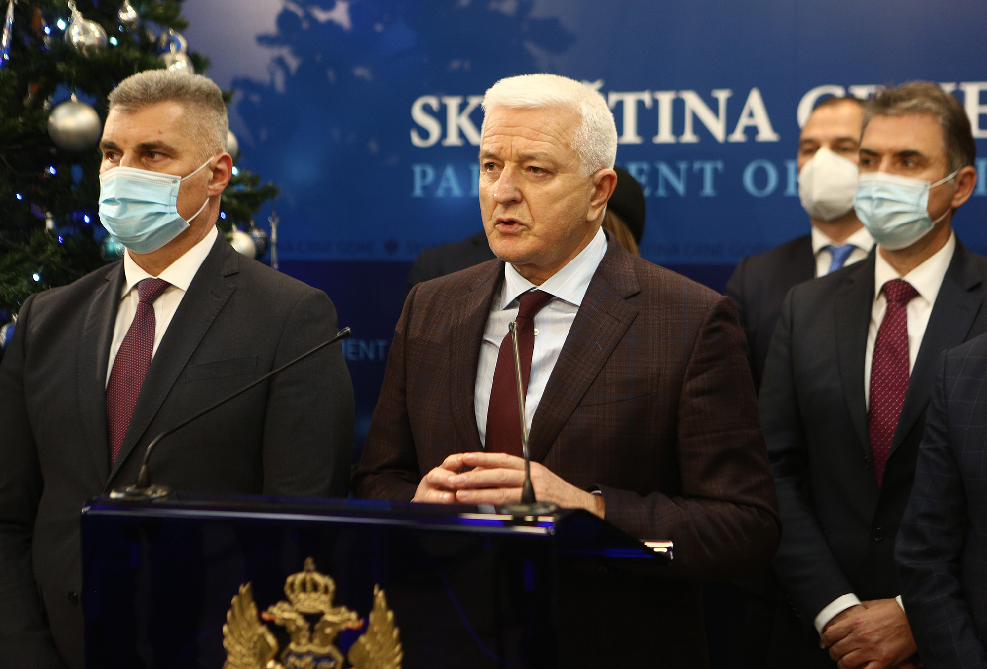 Marković: Skandalozno, neprihvatljivo i neustavno ponašanje u Parlamentu