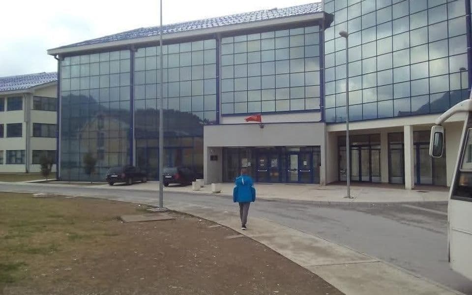 Svi đaci ići će u školu, nastava u dvije smjene