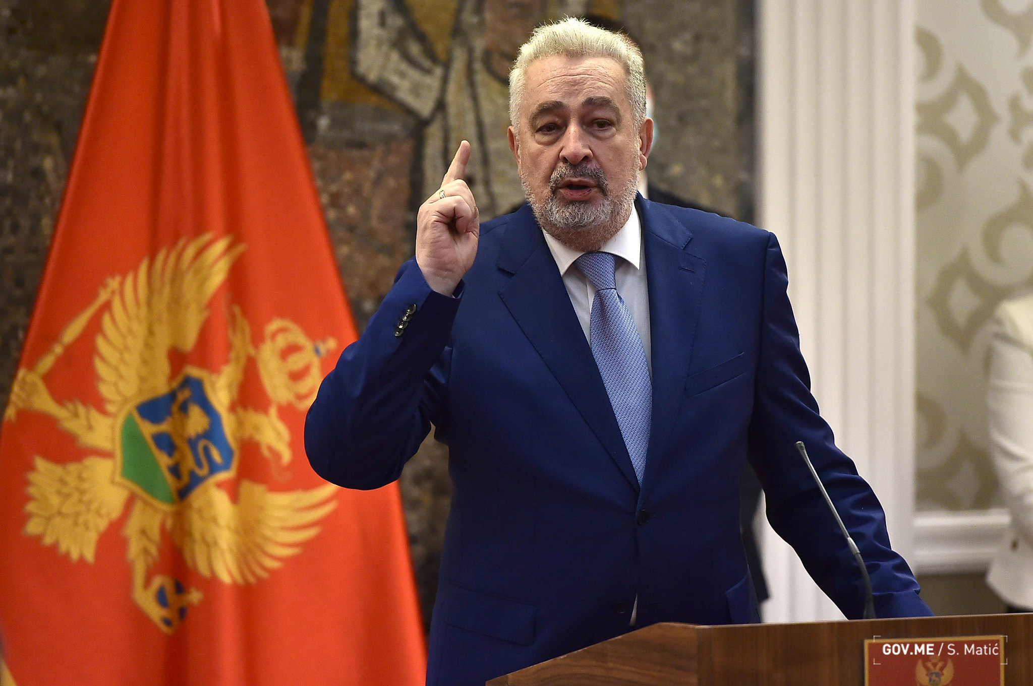 BIJESAN NA PROSVJETARE: ”Profesor fizičkog NE MOŽE da bude dominantna ličnost u društvu”