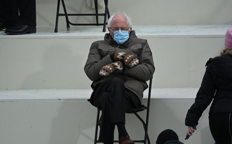 Senator Sanders zbog rukavica hit na društvenim mrežama
