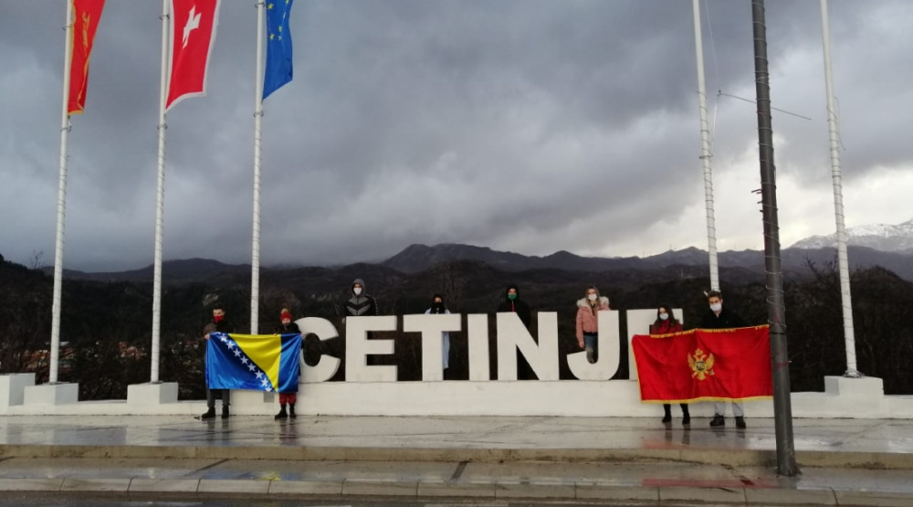 Mladi Cetinjani minutom ćutanja odali počast tragično preminulim vršnjacima iz BiH