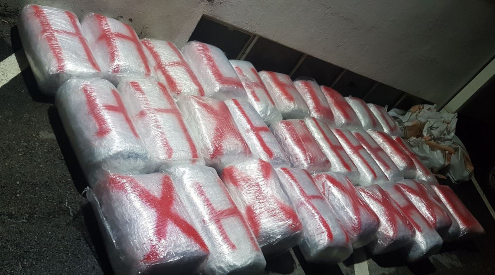 U Baru pronađeno 160 kilograma marihuane, uhapšene dvije osobe