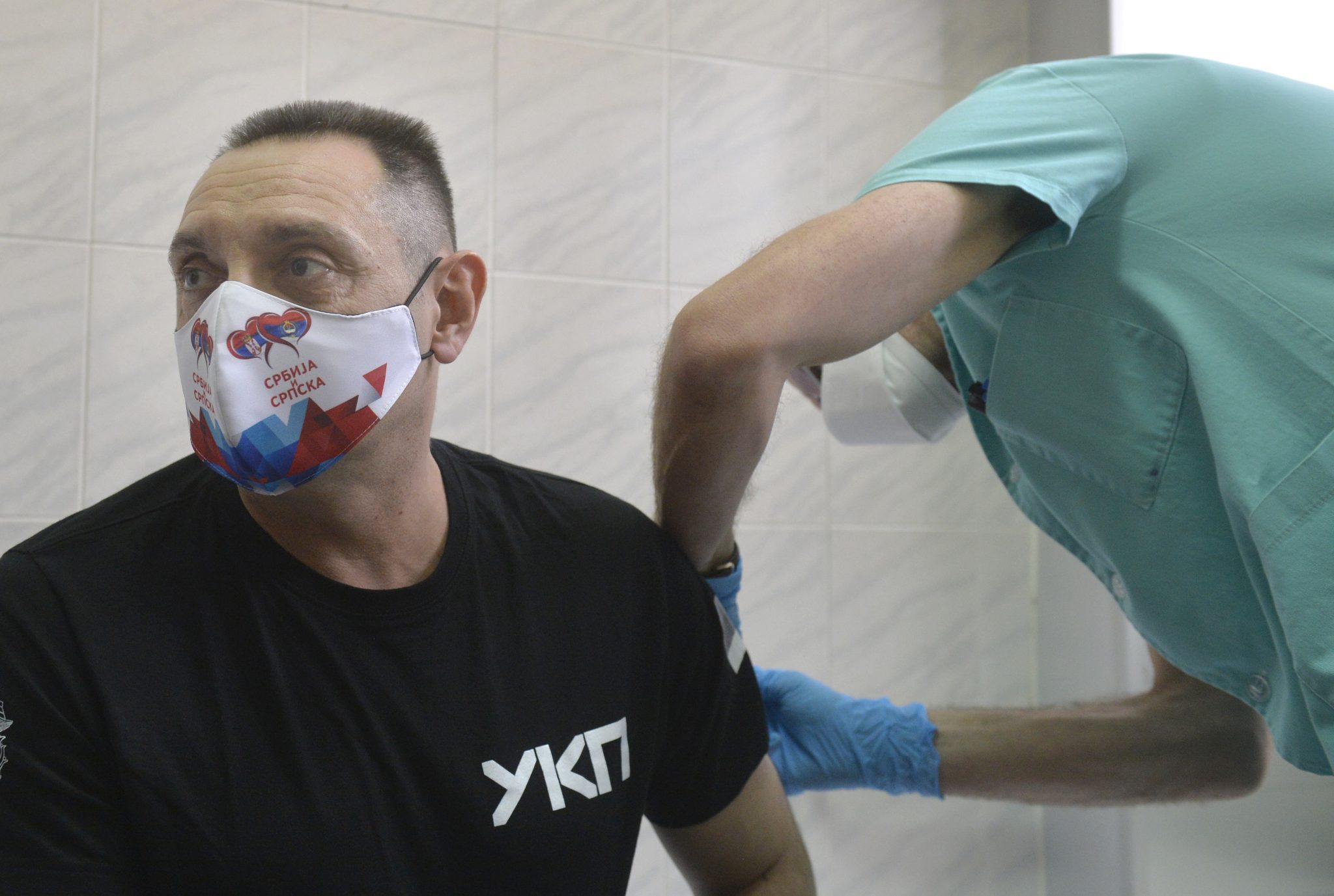 Dačić, Vulin i Đerlek primili vakcinu Sputnjik V