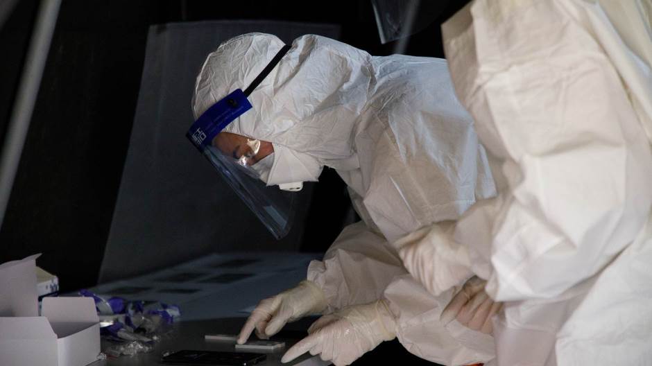 U Hrvatskoj preminule dvije osobe, 96 novozaraženih