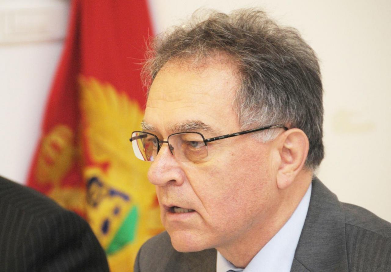 Lukovac i Raonić: Bolje bilo povući ambasadore pri penziji
