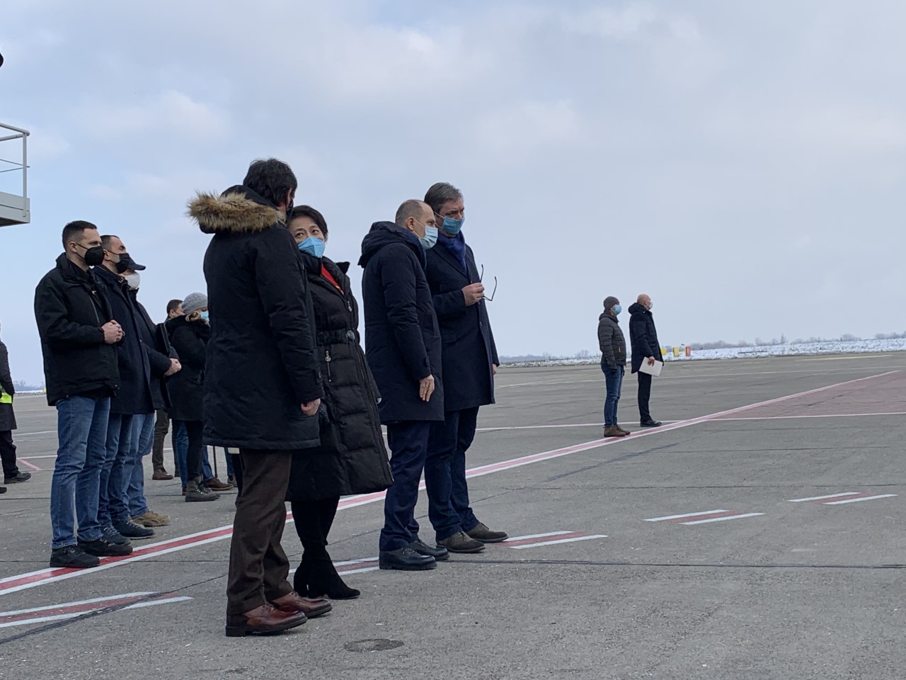 U Srbiju stiglo milion doza kineske vakcine, doček na aerodromu