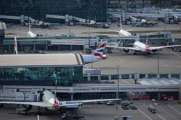 Filmska akcija policije na aerodromu u Londonu – zaustavljen avion pred polijetanje zbog otmice djeteta