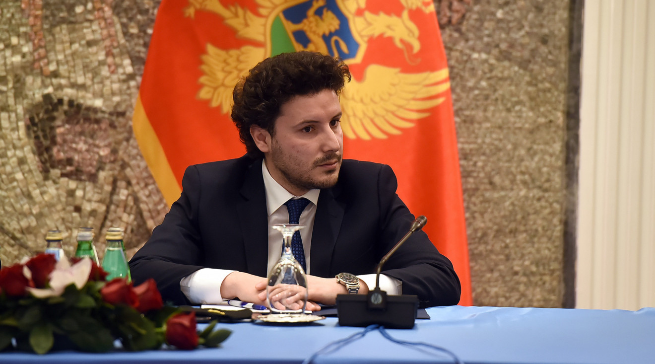 Abazović čestitao stupanje na dužnost premijeru Italije Mariju Dragiju