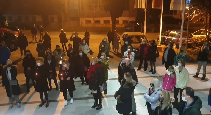Građani Podgorice i Cetinja se opraštali od Balaševića