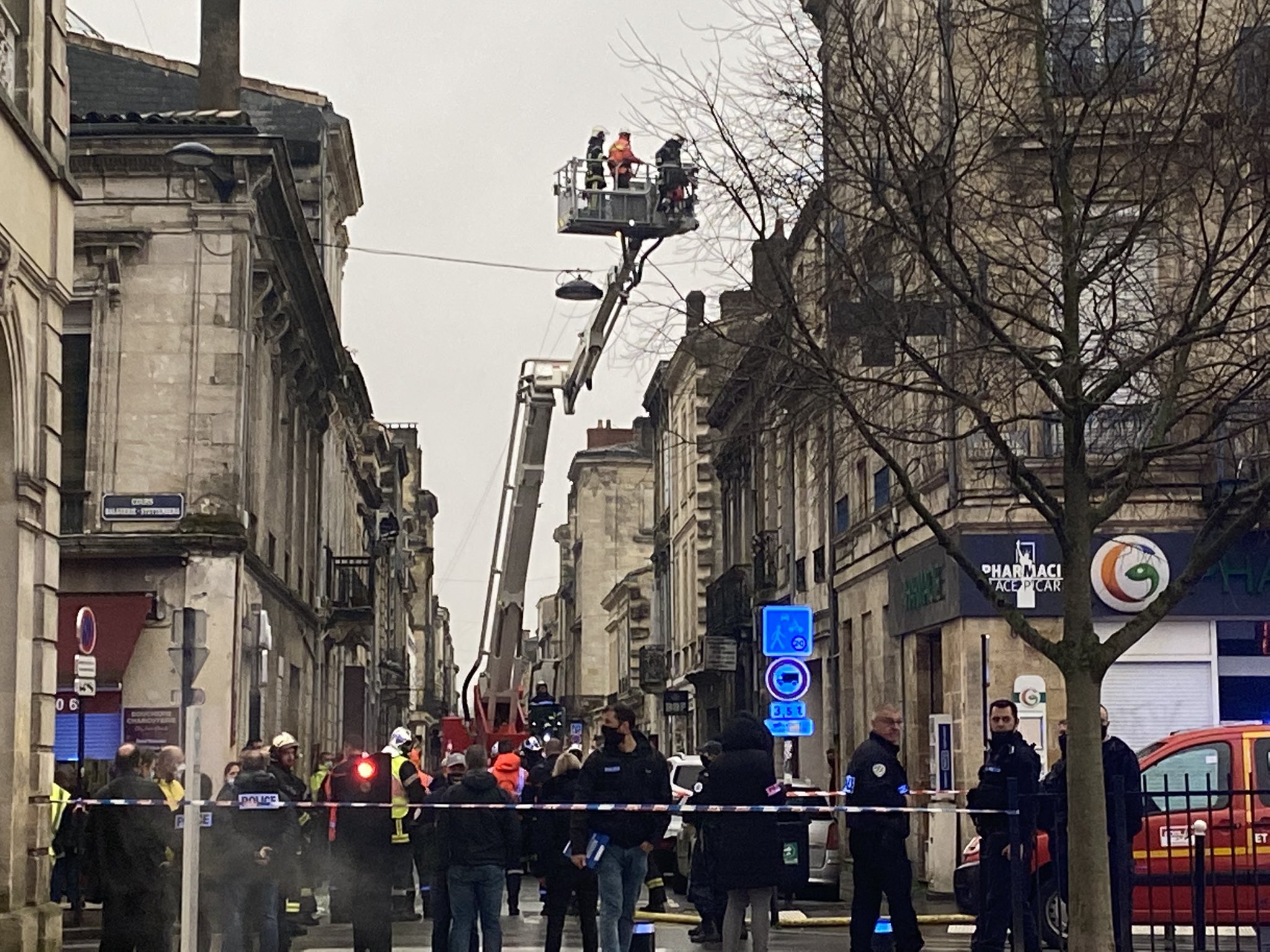 Pet osoba povrijeđeno u eksploziji gasa u Bordou, opasnost od rušenja zgrade