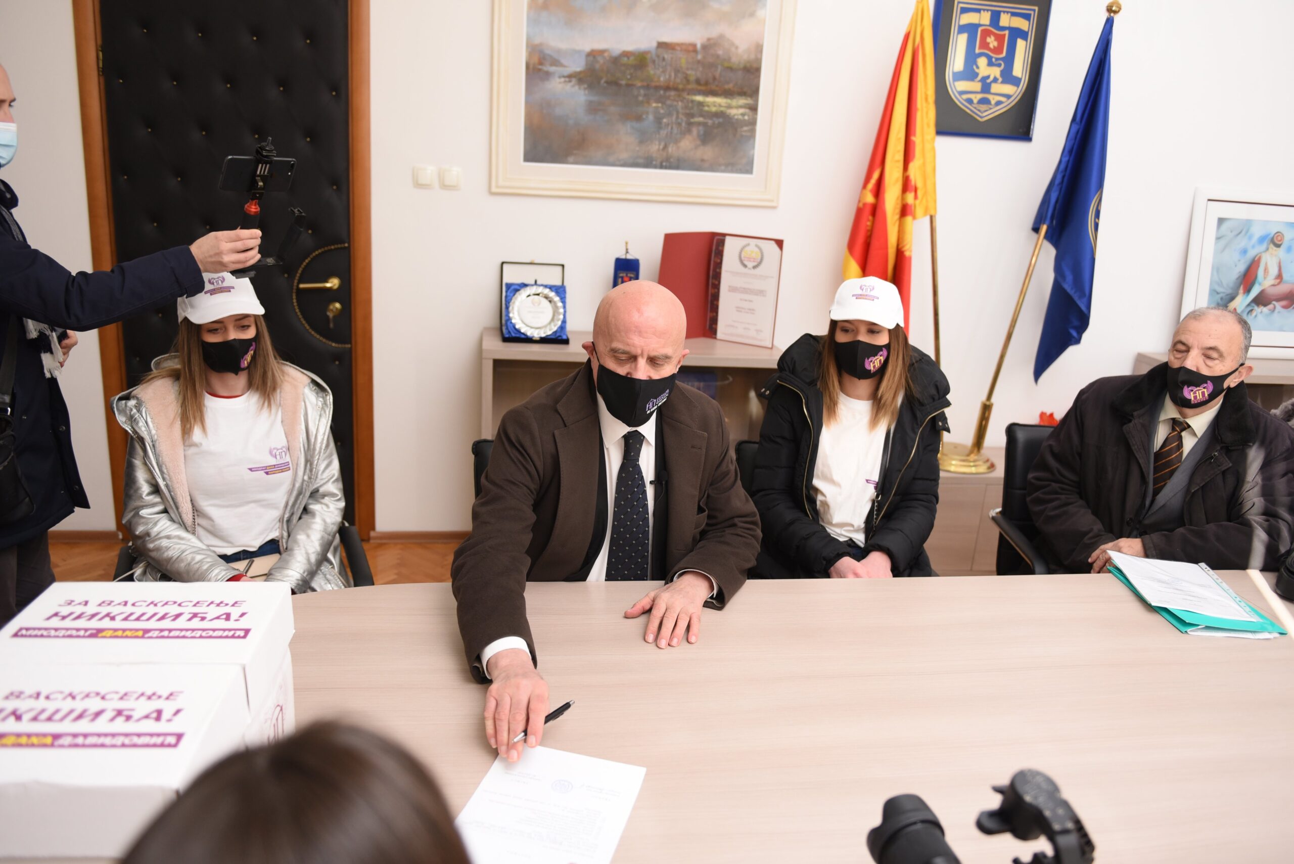 Dakina partija prikupila i predala potpise građana za učešće na izborima