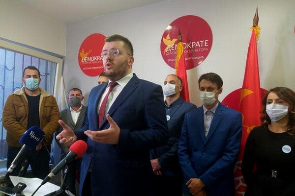 Demokrate: SD da objasni kako je u Skupštini zaposlio 76 osoba, a Krivokapić svega osam