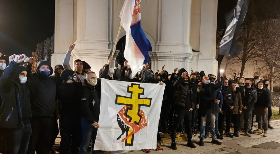 Neonacisti u Novom Sadu protestovali protiv antifašista