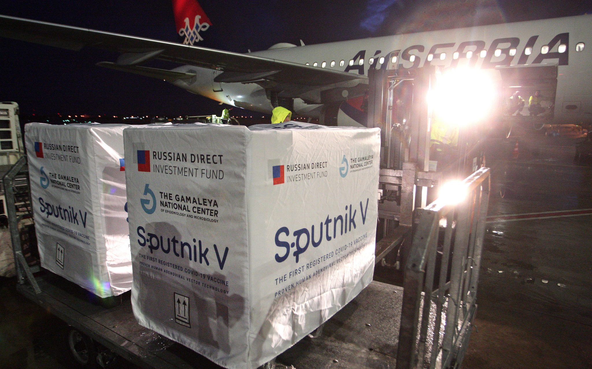 Još 50.000 doza vakcine „Sputnjik“ stiglo u Srbiju